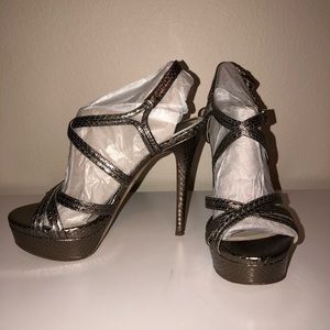 ✨MICHAEL KORS LEATHER HIGH HEELS